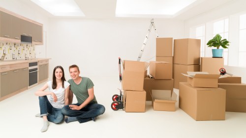Local removals van service supporting moves across Canary Wharf and East London